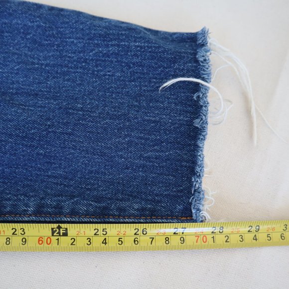Levi's White Oak Cone Denim Selvedge Raw Hem Blue Jeans, Size 30 - Picture 14 of 16